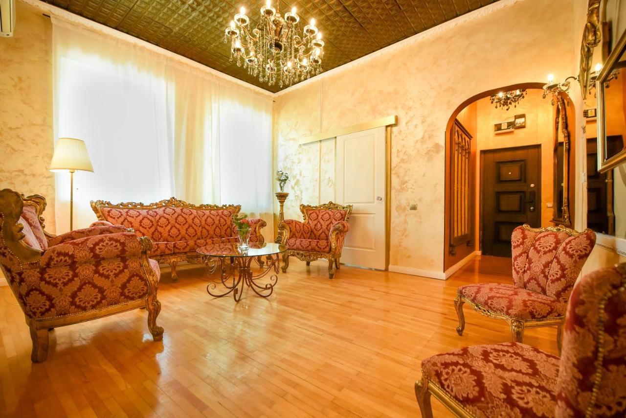 The Museum - Wonderful Super Central Apartment Bucharest Exterior photo