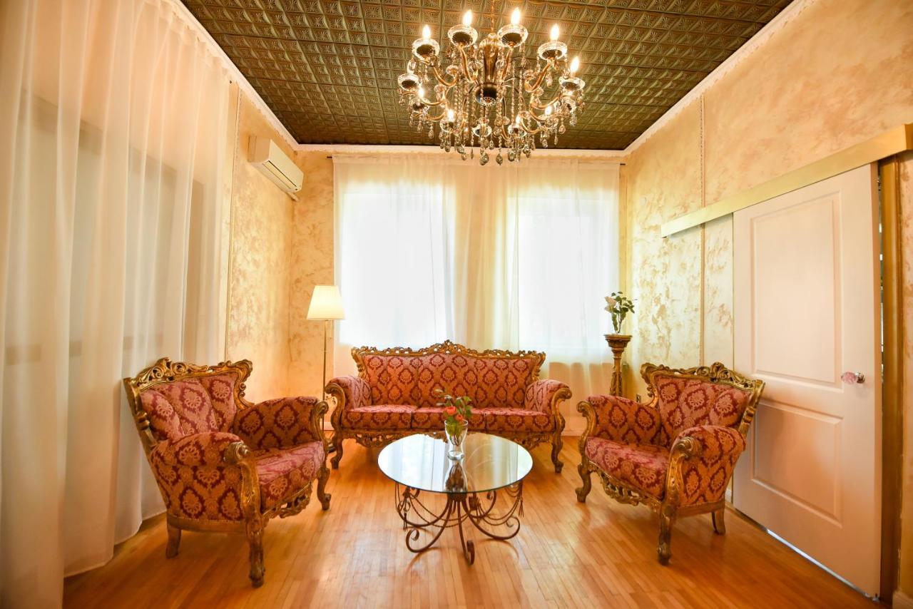 The Museum - Wonderful Super Central Apartment Bucharest Exterior photo