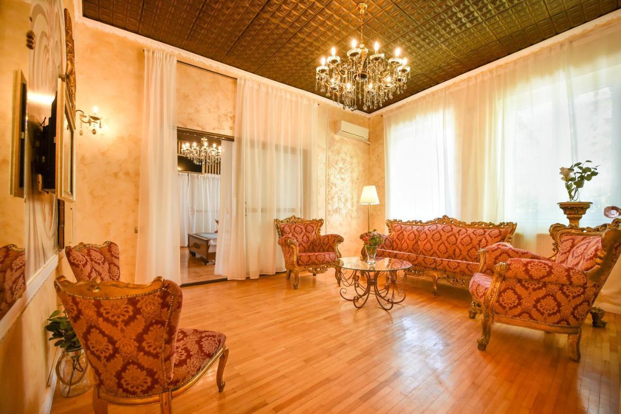The Museum - Wonderful Super Central Apartment Bucharest Exterior photo